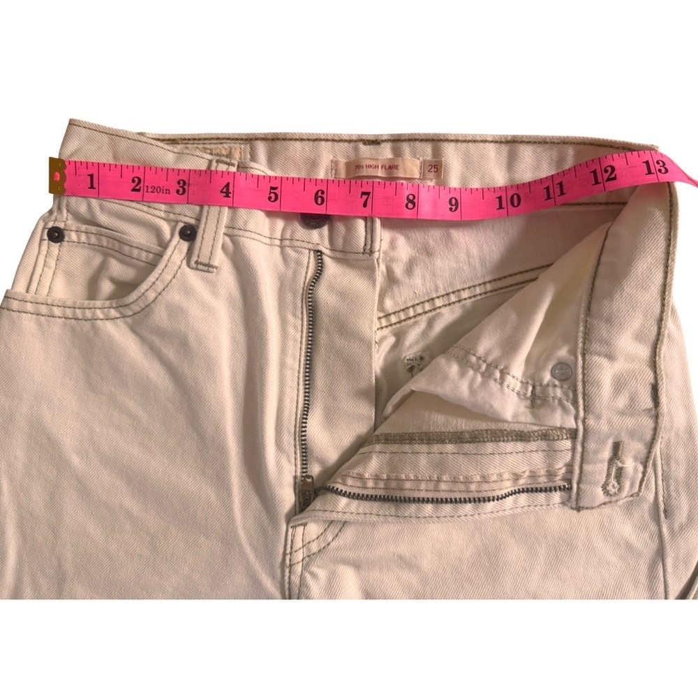 Levi’s Premium 70s Movin’ On High Rise Flare Jeans in Sunny Cream - Picture 10 of 15